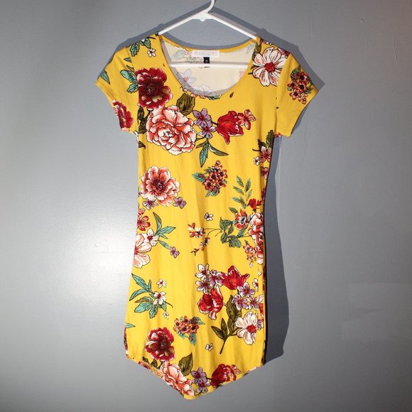 Planet Gold Dresses & Skirts - Planet Gold Womens Medium yellow floral Dress
